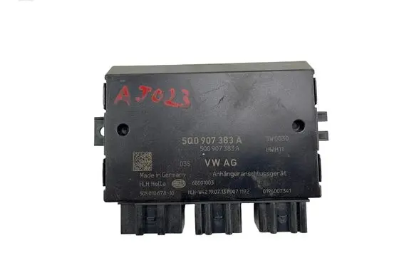 Volkswagen Golf VII Other control units/modules 5Q0907383A