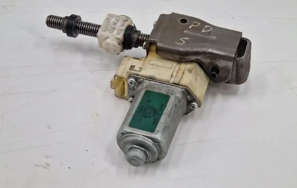 Mitsubishi Outlander Seat adjustment motor 233970582200 140604