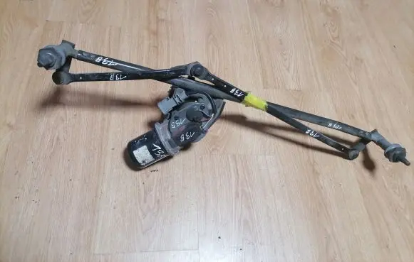 Renault Master II Front wiper linkage and motor