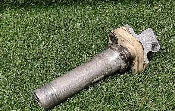 BMW 5 F10 F11 Steering column universal joint 6778135