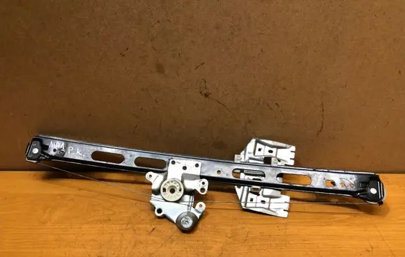 Mercedes-Benz A W168 Front window lifting mechanism without motor