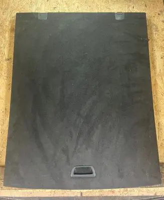 Trunk/boot floor carpet liner