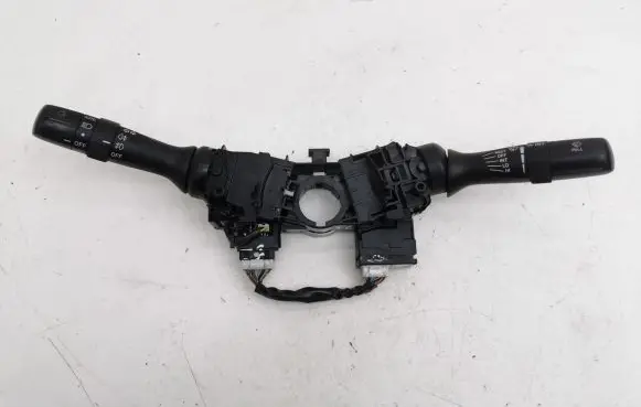 Lexus IS 220D-250-350 Wiper turn signal indicator stalk/switch 17F154