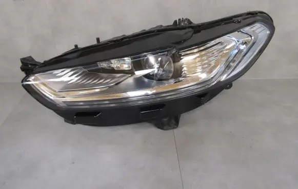 Ford Mondeo MK V Headlight/headlamp ES7313D155AD 89909360 L90002947