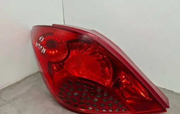 Peugeot 207 Rear/tail lights 9649986680 964998668003