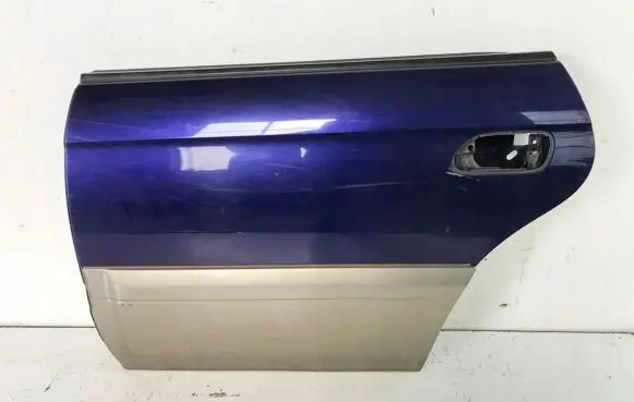 Subaru Outback Rear door