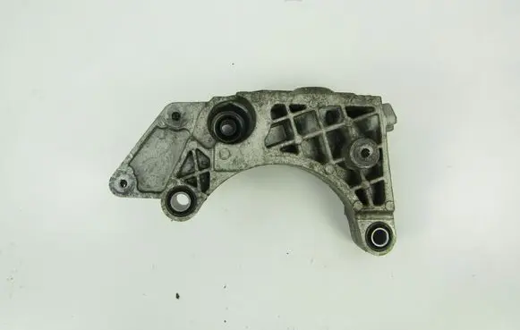 Chevrolet Meriva Engine mounting bracket J9D33D101AD