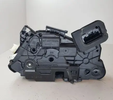 Skoda Yeti (5L) Front door lock 527680