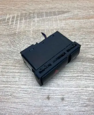 BMW 3 E46 Hazard light switch 8368920 WithPlug