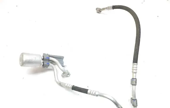 Renault Kangoo II Air conditioning (A/C) pipe/hose 924000570R R1234