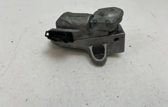 Mercedes-Benz Sprinter W906 Steering wheel lock A0375456132