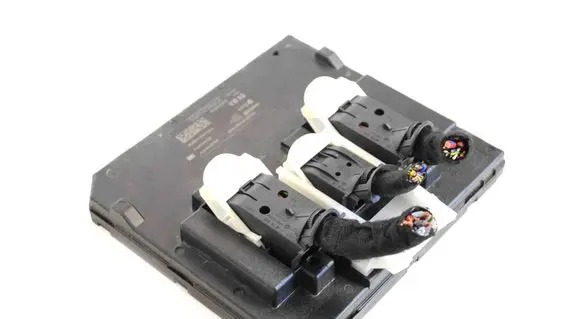 Volkswagen Golf VII Central body control module 5Q0937084CE