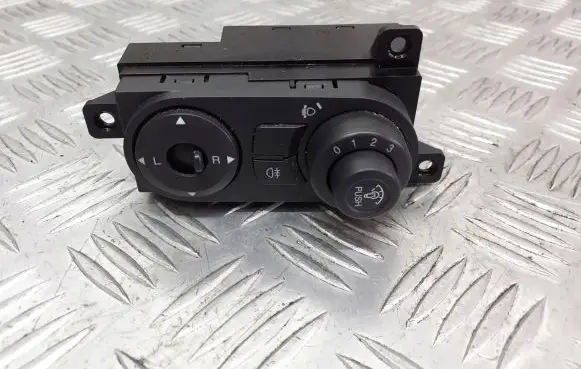 Chevrolet Epica Light relay XH6L15