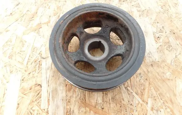 Jeep Grand Cherokee (WK) Crankshaft pulley A6420300003