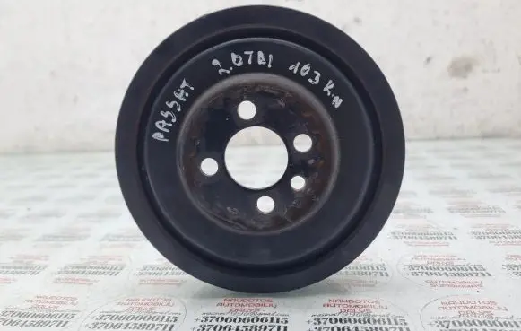 Volkswagen PASSAT B6 Crankshaft pulley 03G105243