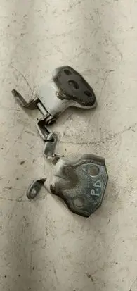 Subaru Outback (BT) Front door hinge set 