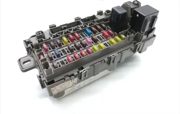 Honda CR-V Fuse module 38600-S10-003 302434