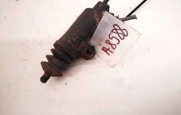 Toyota Corolla Verso AR10 Clutch master cylinder