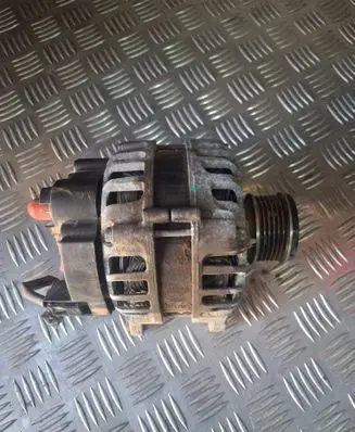 Renault Clio IV Generator/alternator 2714146A 2117190571 231008918R