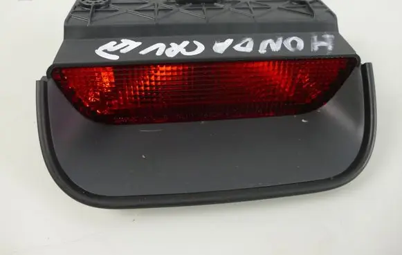 Honda CR-V Third/center stoplight P6939