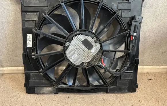 BMW M5 F90 Electric radiator cooling fan 9486444 9897907