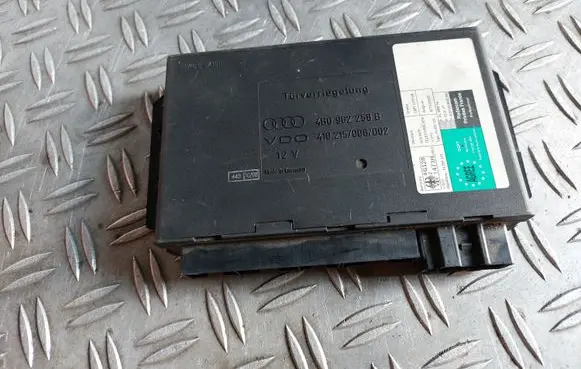 Audi A6 S6 C5 4B Comfort/convenience module 4B0962258B