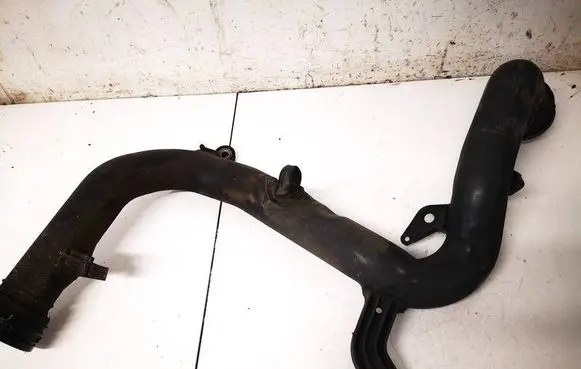 Volkswagen Golf Plus Intercooler hose/pipe 1K0145770B
