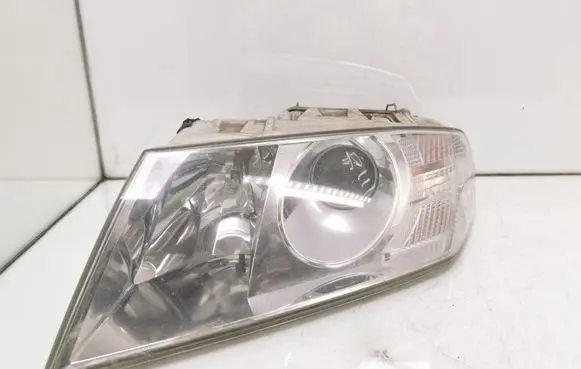 Skoda Octavia Mk2 (1Z) Headlight/headlamp