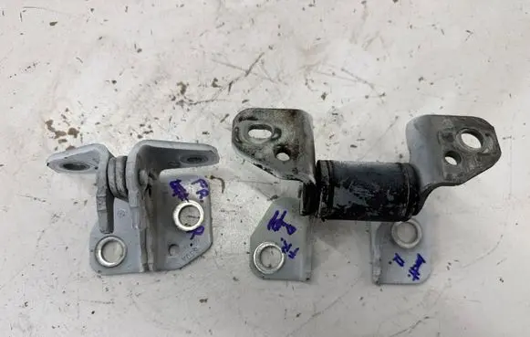 Dodge Durango Front door hinge set 55113660AC 55113664AI