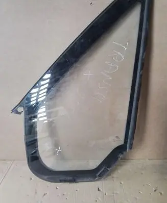 Ford Transit Front vent window/glass (coupe) 43R00098