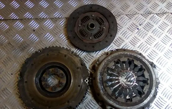 Renault Scenic II - Grand scenic II Clutch set kit 82001335290 8200263297