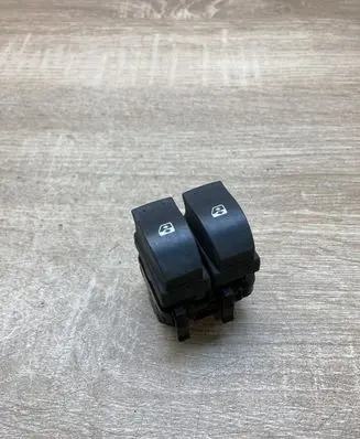 Renault Megane I Electric window control switch 