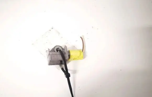 Mercedes-Benz C AMG W204 Airbag deployment crash/impact sensor a2048201985 04896011ab