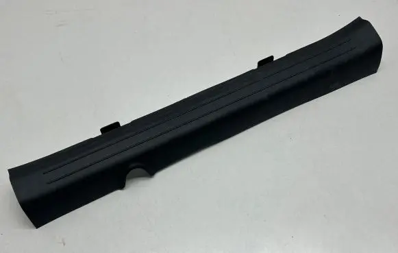KIA EV6 Front sill trim cover 85870CV000
