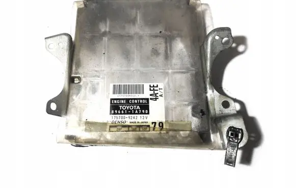 Toyota Corolla E110 Other control units/modules 896611A790