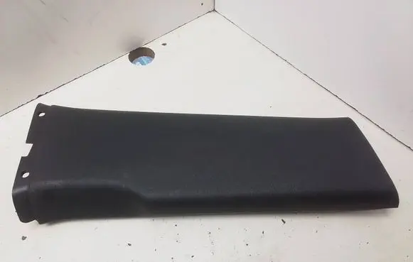 (B) pillar trim (bottom)