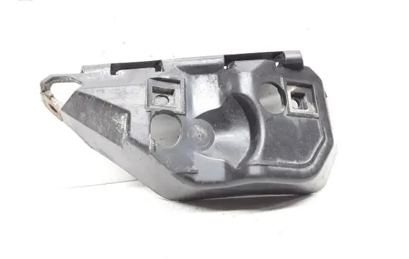 Volvo V50 Front bumper mounting bracket 31265396