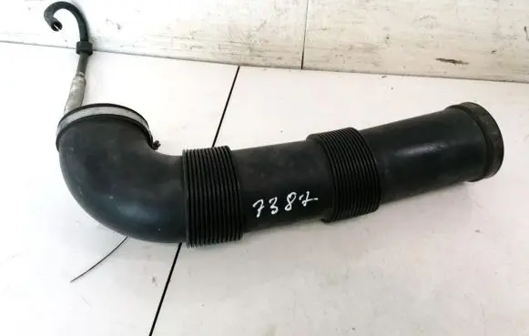 Porsche Cayenne (9PA) Air intake hose/pipe 7L5128684A