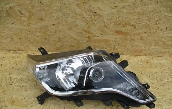 Toyota Land Cruiser (J150) Headlight/headlamp