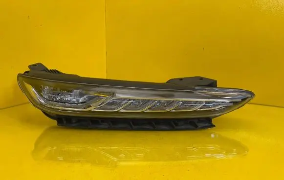 Hyundai Kona I Headlight/headlamp 92208-J90