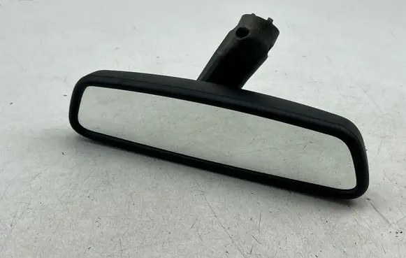 Rear view mirror (interior)