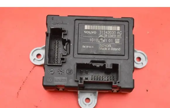 Volvo XC60 Engine control unit/module ECU 31343030