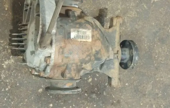 BMW X5 E53 Rear differential 7524892 EAE04S391