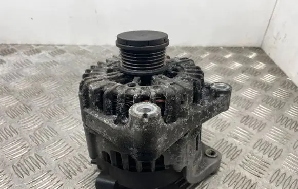 BMW 5 F10 F11 Generator/alternator 8507624