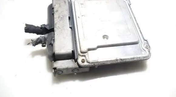 Skoda Octavia Mk2 (1Z) Engine control unit/module ECU 0281014711