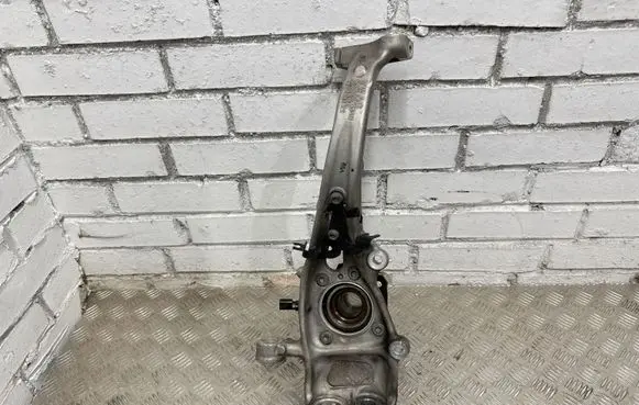 Audi A6 S6 C8 4K Front wheel hub spindle knuckle 4K0407560D