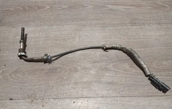 Volvo V40 Exhaust gas temperature sensor 1220537701881