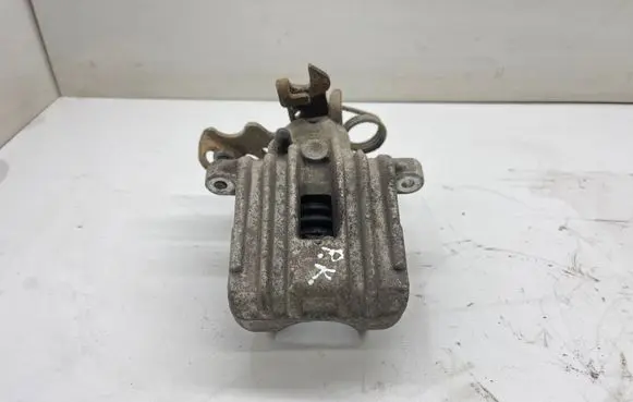 Skoda Superb B5 (3U) Rear brake caliper