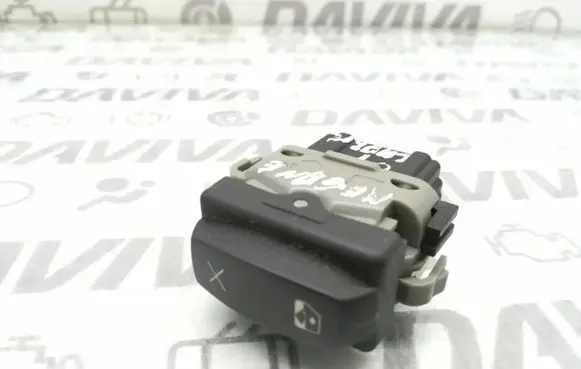 Renault Megane II Electric window control switch 2808201