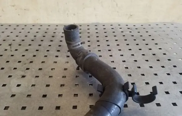 Volkswagen Transporter - Caravelle T4 Engine coolant pipe/hose